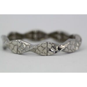 Lia Sophia Stretch Swivel Bracelet
